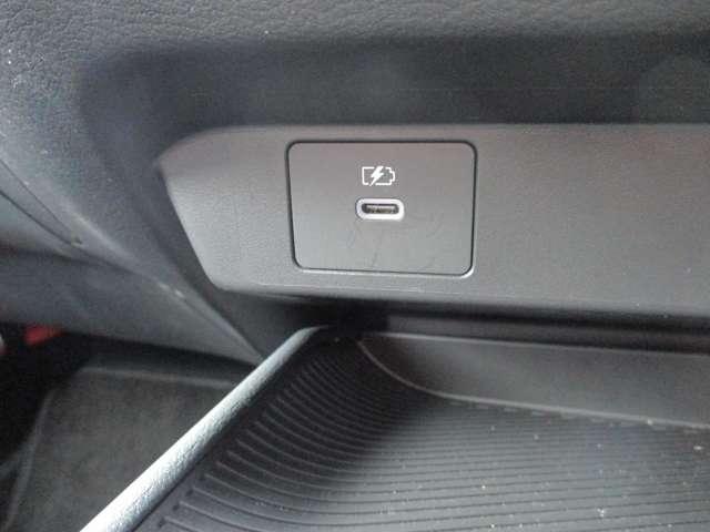 ノート １．２　Ｘ　サイド・カーテンエアバック　衝突被害軽減ブレーキ　踏み間違い防止　純正ディーラーナビ　純正ドライブレコーダー　ＬＥＤヘッドライト　ＥＴＣ　ハイビームアシスト　車線逸脱警報（17枚目）