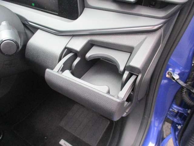 ノート １．２　Ｘ　サイド・カーテンエアバック　衝突被害軽減ブレーキ　踏み間違い防止　純正ディーラーナビ　純正ドライブレコーダー　ＬＥＤヘッドライト　ＥＴＣ　ハイビームアシスト　車線逸脱警報（25枚目）