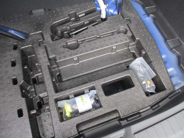 ノート １．２　Ｘ　サイド・カーテンエアバック　衝突被害軽減ブレーキ　踏み間違い防止　純正ディーラーナビ　純正ドライブレコーダー　ＬＥＤヘッドライト　ＥＴＣ　ハイビームアシスト　車線逸脱警報（40枚目）