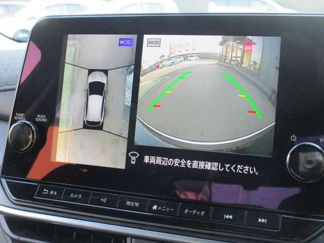 ���Ԃ�^�ォ�猩���낷�悤�ɉf���o���̂Ŏ��͂̏󋵂�������A���E���h�r���[���j�^�[���ځB�t�����g�J�����Ƃ��Ă��g�p�ł��܂��B�Ԍɓ���Ȃǋ��Ȑl�̗���ɂȂ鏕���l�ł��B