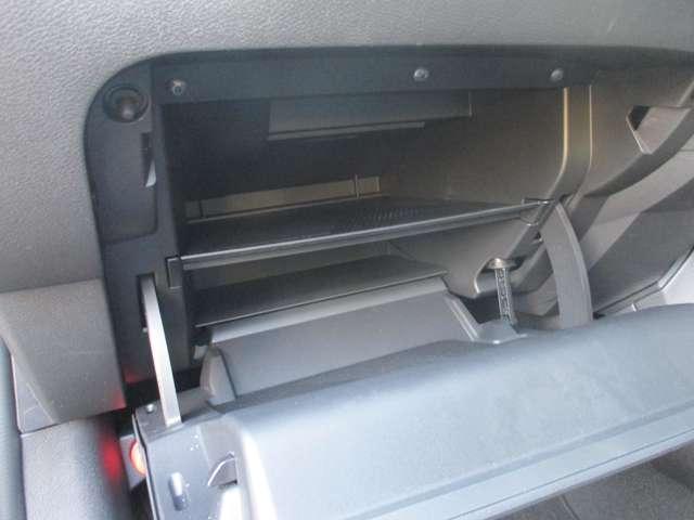 �����Ղ���[�ł���Q�i���̃O���[�u�{�b�N�X���g������ǂ��ł�