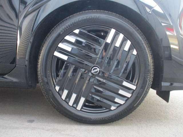 �������͑�������B���Y�����̃A���~�z�C�[���ő�����������B�^�C���T�C�Y�͂Q�O�T�^�T�O�q�P�V�ɂȂ�܂�