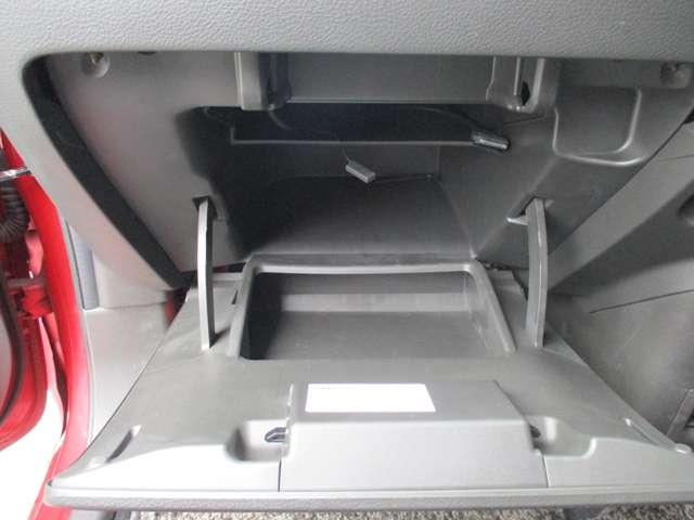 �����Ղ���[�ł���Q�i���̃O���[�u�{�b�N�X���g������ǂ��ł�