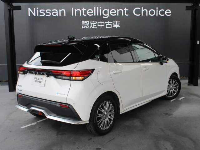 ノート １．２　ＡＵＴＥＣＨ　日産純正メモリーナビ　プロパイロット　ハイビームアシスト　踏み間違い衝突防止　ＬＫＡＳ　レーダークルーズコントロール　Ｂモニター　フルセグ　シートヒータ　ＬＥＤヘッドライト　スマートキー　記録簿（4枚目）