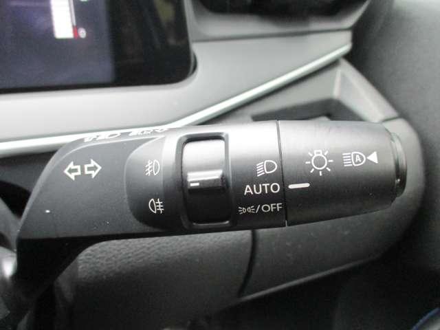 ノート １．２　ＡＵＴＥＣＨ　日産純正メモリーナビ　プロパイロット　ハイビームアシスト　踏み間違い衝突防止　ＬＫＡＳ　レーダークルーズコントロール　Ｂモニター　フルセグ　シートヒータ　ＬＥＤヘッドライト　スマートキー　記録簿（26枚目）