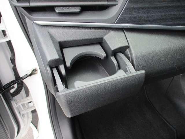 ノート １．２　ＡＵＴＥＣＨ　日産純正メモリーナビ　プロパイロット　ハイビームアシスト　踏み間違い衝突防止　ＬＫＡＳ　レーダークルーズコントロール　Ｂモニター　フルセグ　シートヒータ　ＬＥＤヘッドライト　スマートキー　記録簿（38枚目）