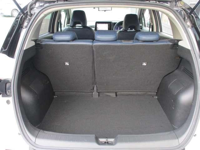 ノート １．２　ＡＵＴＥＣＨ　日産純正メモリーナビ　プロパイロット　ハイビームアシスト　踏み間違い衝突防止　ＬＫＡＳ　レーダークルーズコントロール　Ｂモニター　フルセグ　シートヒータ　ＬＥＤヘッドライト　スマートキー　記録簿（43枚目）