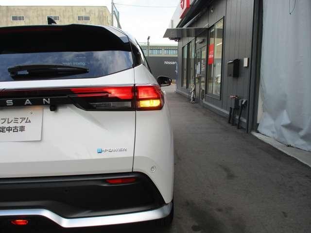 ノート １．２　ＡＵＴＥＣＨ　日産純正メモリーナビ　プロパイロット　ハイビームアシスト　踏み間違い衝突防止　ＬＫＡＳ　レーダークルーズコントロール　Ｂモニター　フルセグ　シートヒータ　ＬＥＤヘッドライト　スマートキー　記録簿（57枚目）