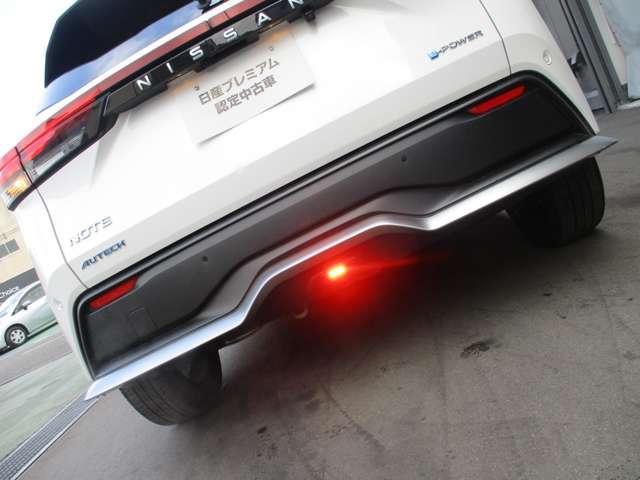 ノート １．２　ＡＵＴＥＣＨ　日産純正メモリーナビ　プロパイロット　ハイビームアシスト　踏み間違い衝突防止　ＬＫＡＳ　レーダークルーズコントロール　Ｂモニター　フルセグ　シートヒータ　ＬＥＤヘッドライト　スマートキー　記録簿（59枚目）