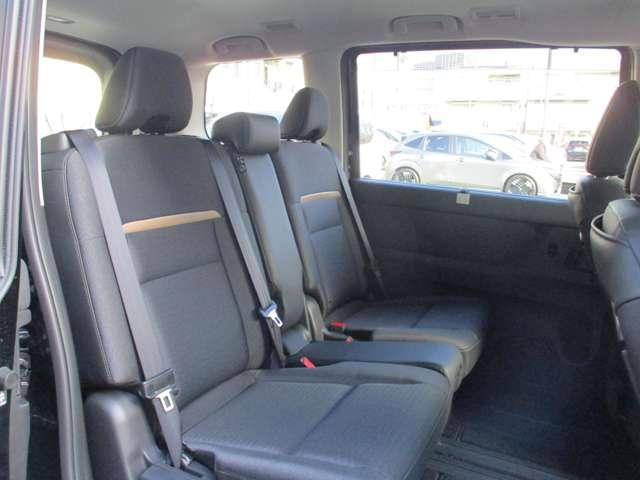 セレナ １．４　ｅ－ＰＯＷＥＲ　ハイウェイスターＶ　日産純正メーカーナビ　誤発進抑制　地デジ　フルオートエアコン　ＡＢＳ　展示試乗車　バックモニター　ＬＤＰ　追従クルーズ　サイドカメラ　３列シート　ナビＴＶ　アルミホイール　ドライブレコーダ　記録簿（43枚目）