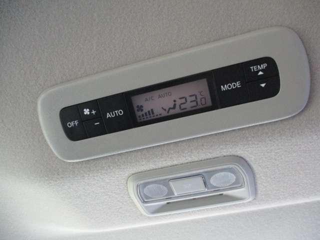 セレナ １．４　ｅ－ＰＯＷＥＲ　ハイウェイスターＶ　日産純正メーカーナビ　誤発進抑制　地デジ　フルオートエアコン　ＡＢＳ　展示試乗車　バックモニター　ＬＤＰ　追従クルーズ　サイドカメラ　３列シート　ナビＴＶ　アルミホイール　ドライブレコーダ　記録簿（52枚目）