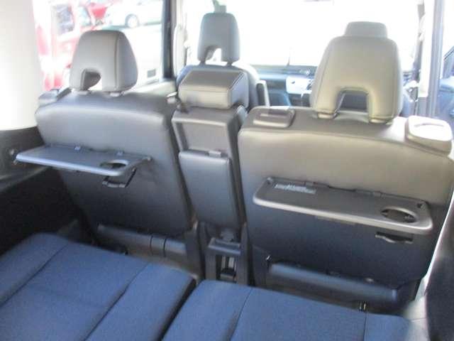 セレナ １．４　ｅ－ＰＯＷＥＲ　ハイウェイスターＶ　日産純正メーカーナビ　誤発進抑制　地デジ　フルオートエアコン　ＡＢＳ　展示試乗車　バックモニター　ＬＤＰ　追従クルーズ　サイドカメラ　３列シート　ナビＴＶ　アルミホイール　ドライブレコーダ　記録簿（54枚目）