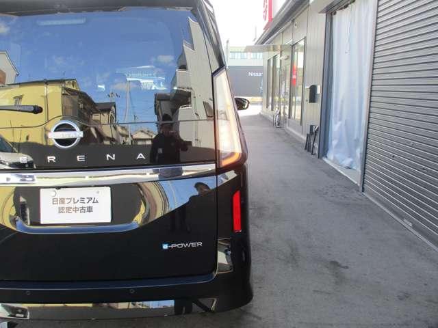 セレナ １．４　ｅ－ＰＯＷＥＲ　ハイウェイスターＶ　日産純正メーカーナビ　誤発進抑制　地デジ　フルオートエアコン　ＡＢＳ　展示試乗車　バックモニター　ＬＤＰ　追従クルーズ　サイドカメラ　３列シート　ナビＴＶ　アルミホイール　ドライブレコーダ　記録簿（61枚目）