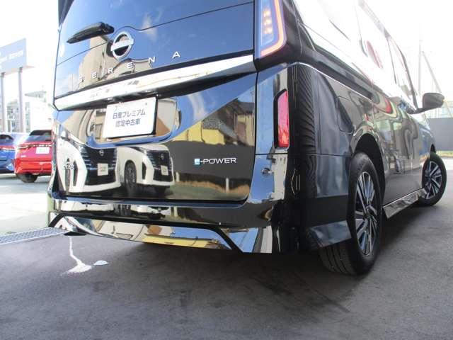 セレナ １．４　ｅ－ＰＯＷＥＲ　ハイウェイスターＶ　日産純正メーカーナビ　誤発進抑制　地デジ　フルオートエアコン　ＡＢＳ　展示試乗車　バックモニター　ＬＤＰ　追従クルーズ　サイドカメラ　３列シート　ナビＴＶ　アルミホイール　ドライブレコーダ　記録簿（62枚目）