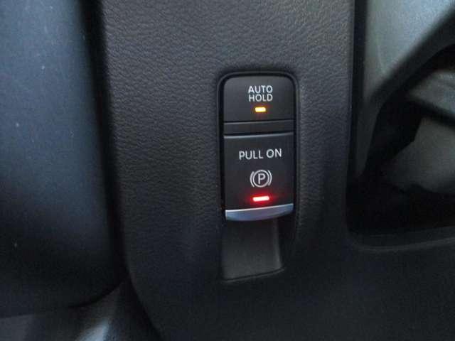 セレナ １．４　ｅ－ＰＯＷＥＲ　ハイウェイスターＶ　日産純正メーカーナビ　誤発進抑制　地デジ　フルオートエアコン　ＡＢＳ　展示試乗車　バックモニター　ＬＤＰ　追従クルーズ　サイドカメラ　３列シート　ナビＴＶ　アルミホイール　ドライブレコーダ　記録簿（26枚目）