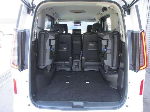 セレナ １．４　ｅ－ＰＯＷＥＲ　ハイウェイスターＶ　日産純正メーカーナビ　誤発進抑制　地デジ　フルオートエアコン　ＡＢＳ　展示試乗車　バックモニター　ＬＤＰ　追従クルーズ　サイドカメラ　３列シート　ナビＴＶ　アルミホイール　ドライブレコーダ　記録簿（45枚目）