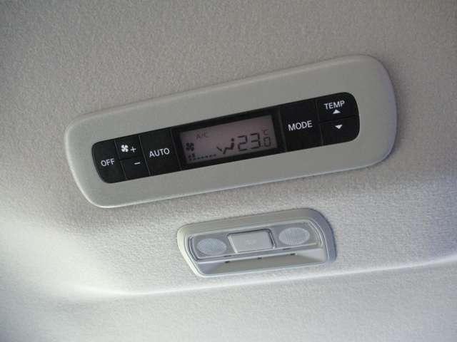 セレナ １．４　ｅ－ＰＯＷＥＲ　ハイウェイスターＶ　日産純正メーカーナビ　誤発進抑制　地デジ　フルオートエアコン　ＡＢＳ　展示試乗車　バックモニター　ＬＤＰ　追従クルーズ　サイドカメラ　３列シート　ナビＴＶ　アルミホイール　ドライブレコーダ　記録簿（50枚目）