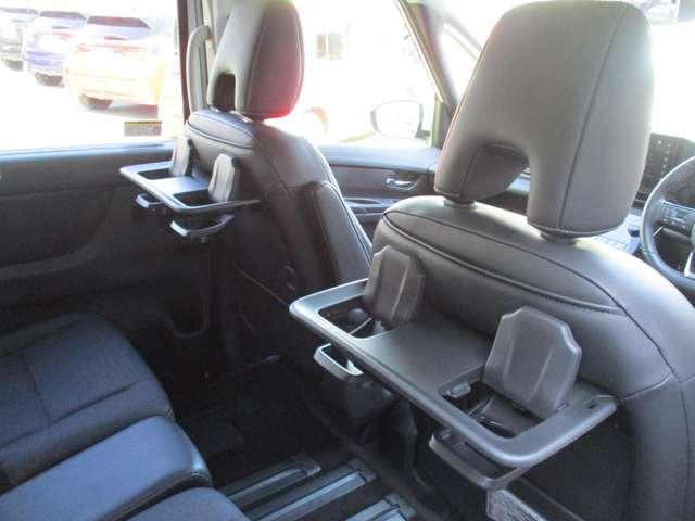 セレナ １．４　ｅ－ＰＯＷＥＲ　ハイウェイスターＶ　日産純正メーカーナビ　誤発進抑制　地デジ　フルオートエアコン　ＡＢＳ　展示試乗車　バックモニター　ＬＤＰ　追従クルーズ　サイドカメラ　３列シート　ナビＴＶ　アルミホイール　ドライブレコーダ　記録簿（51枚目）