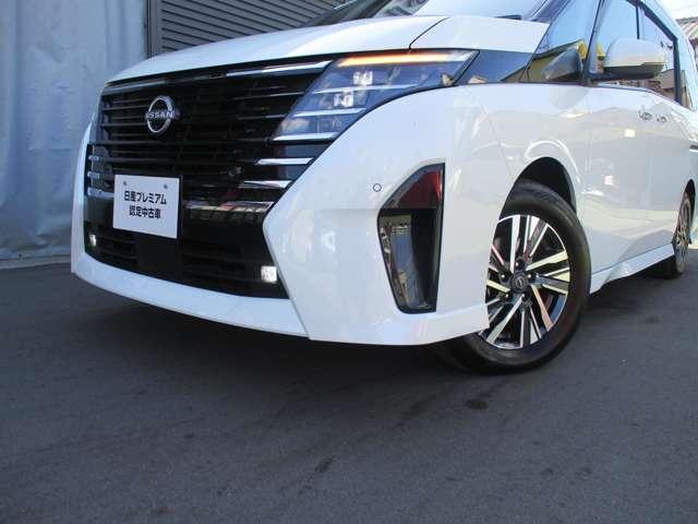 セレナ １．４　ｅ－ＰＯＷＥＲ　ハイウェイスターＶ　日産純正メーカーナビ　誤発進抑制　地デジ　フルオートエアコン　ＡＢＳ　展示試乗車　バックモニター　ＬＤＰ　追従クルーズ　サイドカメラ　３列シート　ナビＴＶ　アルミホイール　ドライブレコーダ　記録簿（57枚目）