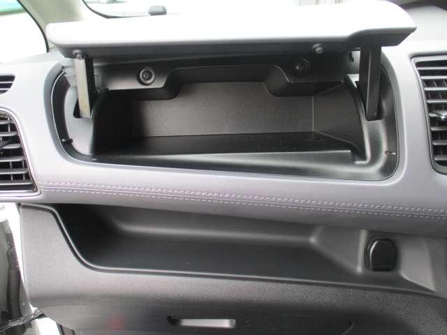 �y�b�g�{�g���z���_�[�̂���h�A�|�P�b�g���g������ǂ��֗��ł��B