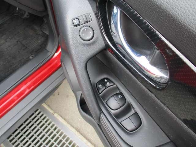 �W���h�A���b�N�{�^����E�B���h�E���b�N�{�^���A�e�h�A�̓p���[�E�B���h�E�t���ł��I