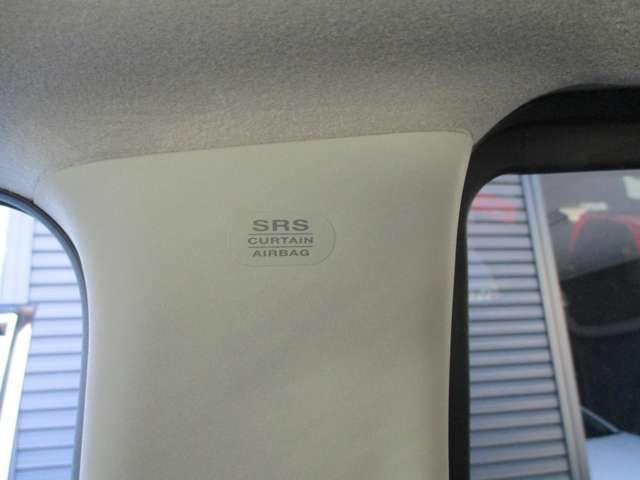 �T�C�h���J�[�e���G�A�o�b�N�ő�������̏Փˎ���������J�o�[���Ă���܂�