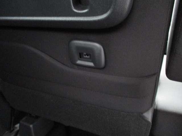 ルークス ６６０　ハイウェイスターＸ　日産純正メモリーナビ　インテリキ－　衝突軽減Ｂ　ハイビームＡ　ＬＥＤライト　フルセグ　ＥＴＣ　車線逸脱警報装置　イモビライザー　パワーウィンドウ　ドライブレコーダー　パワステ　オートエアコン　ナビＴＶ（56枚目）