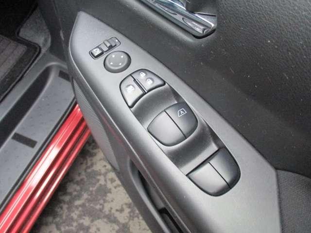 セレナ １．２　ｅ－ＰＯＷＥＲ　ハイウェイスター　Ｖ　日産純正メモリーナビ　プロパイロット　キーレスエントリ　レーダークルーズＣ　衝突軽減ブレーキシステム　スマートキーＰスタート　３列シート　車線逸脱　ＬＥＤヘッドライト　ＥＴＣ　ウォークスルー　ＡＷ（29枚目）