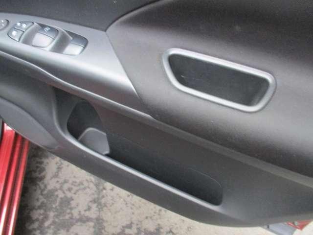 セレナ １．２　ｅ－ＰＯＷＥＲ　ハイウェイスター　Ｖ　日産純正メモリーナビ　プロパイロット　キーレスエントリ　レーダークルーズＣ　衝突軽減ブレーキシステム　スマートキーＰスタート　３列シート　車線逸脱　ＬＥＤヘッドライト　ＥＴＣ　ウォークスルー　ＡＷ（30枚目）