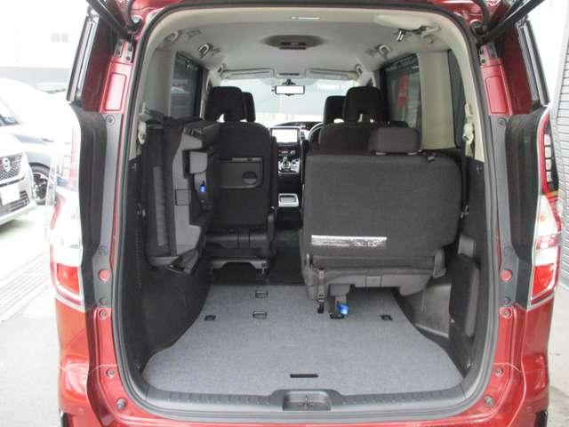 セレナ １．２　ｅ－ＰＯＷＥＲ　ハイウェイスター　Ｖ　日産純正メモリーナビ　プロパイロット　キーレスエントリ　レーダークルーズＣ　衝突軽減ブレーキシステム　スマートキーＰスタート　３列シート　車線逸脱　ＬＥＤヘッドライト　ＥＴＣ　ウォークスルー　ＡＷ（39枚目）