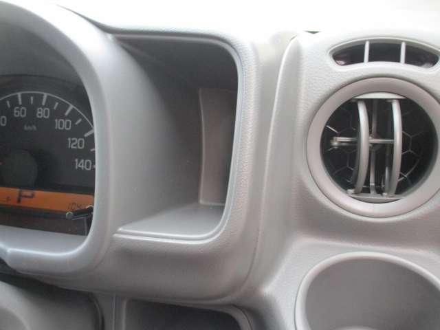 ���i�g���̏����ނ����[�ł���֗��Ȏ��[�X�y�[�X����������p�ӂ���Ă��܂�