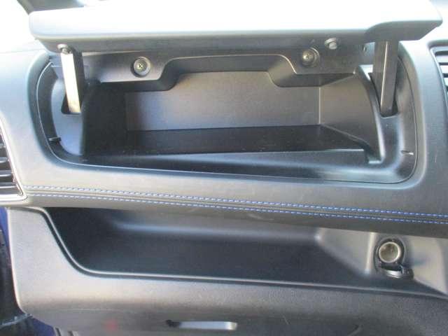 �A�b�p�[�{�b�N�X���A�b�p�[�g���C�ɕ��i�g���̏��������[�ł��܂�