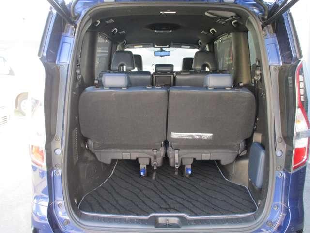 �R��ڂ̃V�[�g�̌��͂������Ƃ������Q�b�W�X�y�[�X�B���������邩��x�r�[�J�[�����ė��ĂĐςނ��Ƃ��ł����ł���B