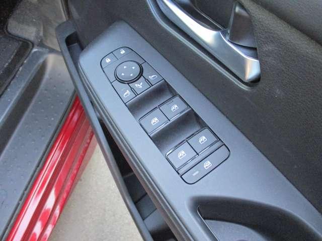 セレナ １．４　ｅ－４ＯＲＣＥ　ハイウェイスターＶ　４ＷＤ　日産ｃｏｎｎｅｃｔナビ　ａｐｐｌｅｃａｒｐｌａｙ対応　シ－トヒ－タ－　展示・試乗車ＵＰ　スマートキー　追従クルーズ　フルセグ　レーンキープアシスト　ＬＥＤヘッドランプ　４ＷＤ　ドラレコ　ＥＴＣ（29枚目）