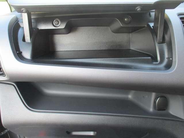 �A�b�p�[�{�b�N�X���A�b�p�[�g���C�ɕ��i�g���̏��������[�ł��܂�