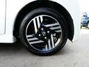 おしゃれは足元から。日産純正のアルミホイールで足元すっきり。タイヤサイズは155/65R14になります