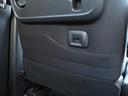 助手席シートバックにUSBポートがありますのでお子様のゲーム機などの充電もできますよ