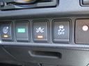 ＸＶ　ナビＡＶＭパッケージ　アラウンドビューモニター　純正ＨＤＤナビ　アラウンドビューモニター　ＥＴＣ　　　クルーズコントロール　電動シート　シートヒーター　インテリジェントキー　エマージェンシーブレーキ　踏み間違い防止アシスト　車検逸脱警報（27枚目）