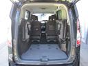 三列目のシートをたたむとそこにはとっても大きなラゲッジスペースが！ホームセンターで大きなお買い物したって大丈夫！
