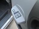 集中ドアロックボタンやウィンドウロックボタン、前席ドアはパワーウィンドウ付きです!