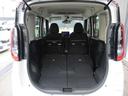左右のシートを倒すことでさらに大きな荷物を積みことができるんです。