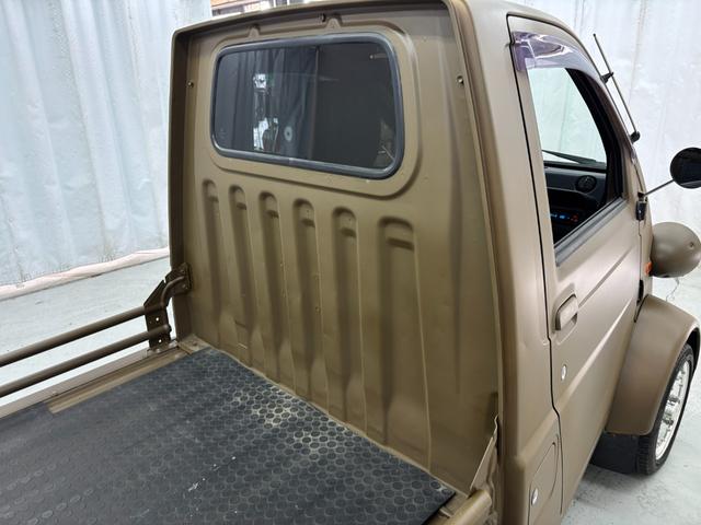 ミゼットII Ｄタイプ　タカラ塗料アースカラーオールペイント　パワステ　エアコン　ＣＤデッキ　社外１４インチマーク１アルミ　ナルディハンドル　タイミングベルト交換済み（38枚目）