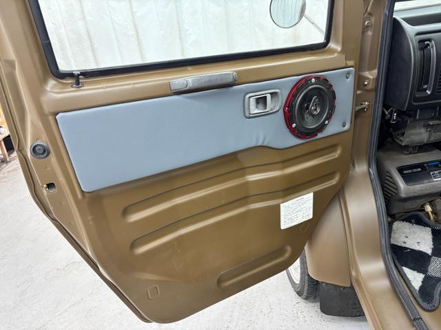 ミゼットII Ｄタイプ　タカラ塗料アースカラーオールペイント　パワステ　エアコン　ＣＤデッキ　社外１４インチマーク１アルミ　ナルディハンドル　タイミングベルト交換済み（41枚目）