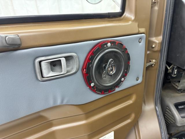 ミゼットII Ｄタイプ　タカラ塗料アースカラーオールペイント　パワステ　エアコン　ＣＤデッキ　社外１４インチマーク１アルミ　ナルディハンドル　タイミングベルト交換済み（42枚目）