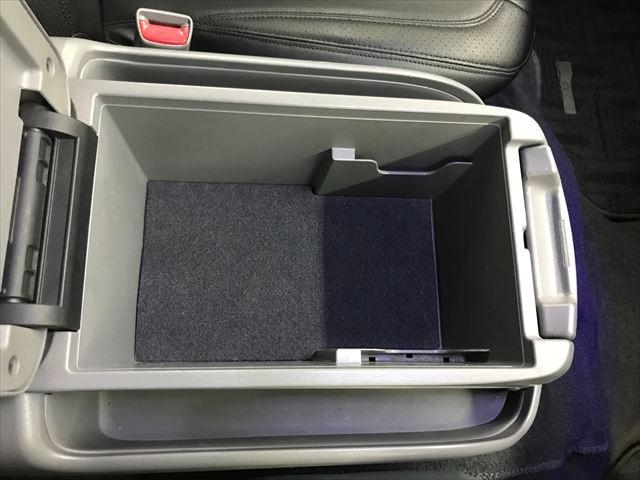 ハイエースバン ロングスーパーＧＬ　４型フェイス　カロッツェリアナビ　フルセグ　ＤＶＤビデオ再生　Ｂｌｕｅｔｏｏｔｈオーディオ　キーレスエントリー　フォグランプ　ＬＥＤヘッドライト　バックカメラ　両側スライドドア　ＡＣ１００Ｖ（45枚目）