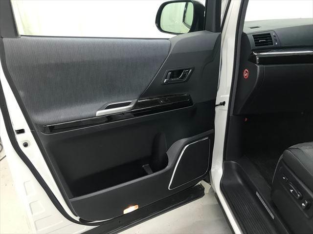 ヴェルファイアハイブリッド ZR テイン車高調 20インチアルミ 両側パワースライドドア HDDフルセグナビ リアエンターテイメント バックカメラ クリアランスソナー クルーズコントロール ETC セカンド席&助手席オットマン(63枚目)