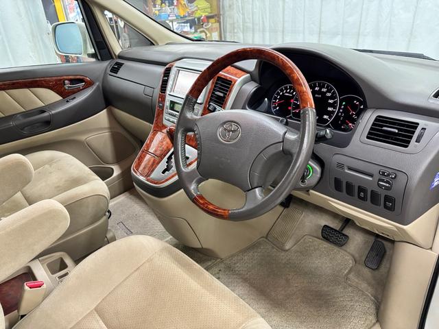 アルファードG MX トレゾア アルカンターラバージョン 禁煙車 8人乗り パワースライドドア バックカメラ ETC HIDヘッドライト セカンド回転シート キーレス オートライト アルミホイル コーナーセンサー HDDナビ(3枚目)