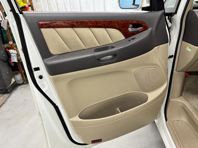 アルファードG MX トレゾア アルカンターラバージョン 禁煙車 8人乗り パワースライドドア バックカメラ ETC HIDヘッドライト セカンド回転シート キーレス オートライト アルミホイル コーナーセンサー HDDナビ(62枚目)