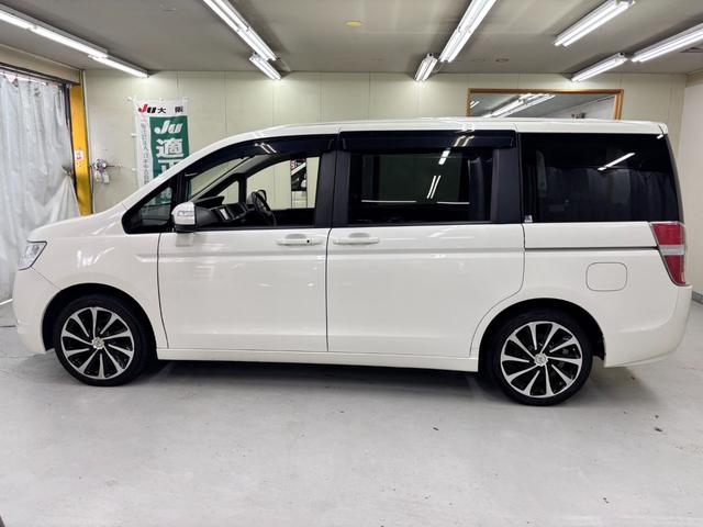 ステップワゴン G Lパッケージ 禁煙車 両側パワースライドドア HDDナビ フルセグTV バックカメラ 18インチアルミ サードシート収納 HIDヘッドライト フォグ スマートキー スペアキー(57枚目)