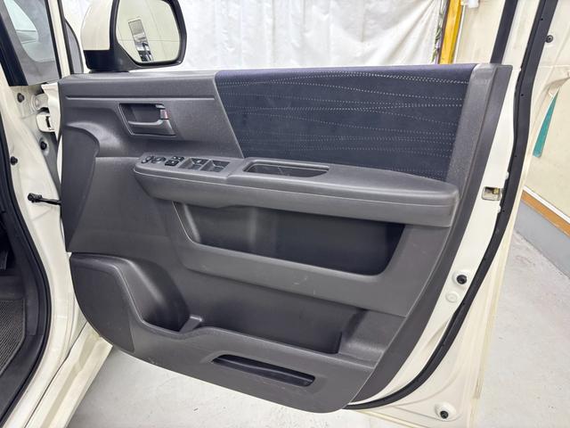 ステップワゴン G Lパッケージ 禁煙車 両側パワースライドドア HDDナビ フルセグTV バックカメラ 18インチアルミ サードシート収納 HIDヘッドライト フォグ スマートキー スペアキー(59枚目)